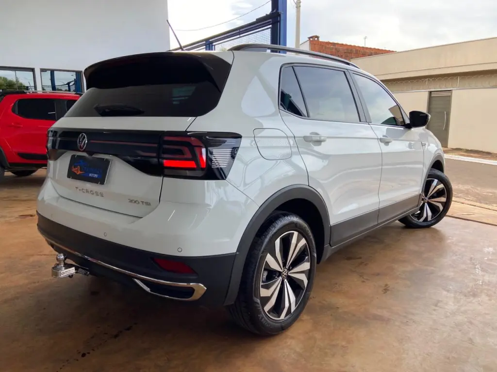VOLKSWAGEN T-Cross - Foto