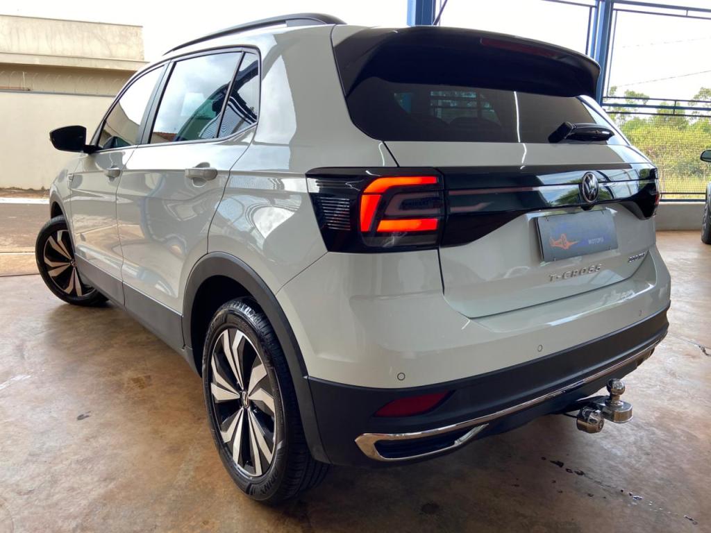 VOLKSWAGEN T-Cross - Foto