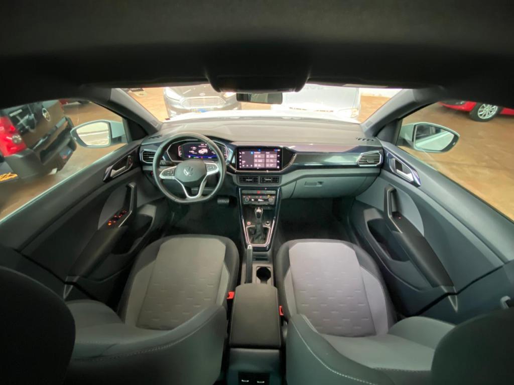 VOLKSWAGEN T-Cross - Foto