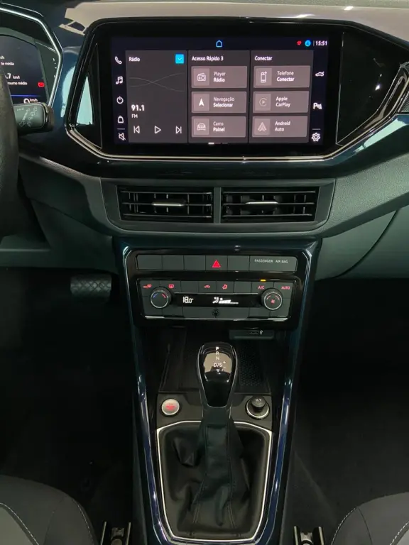 VOLKSWAGEN T-Cross - Foto