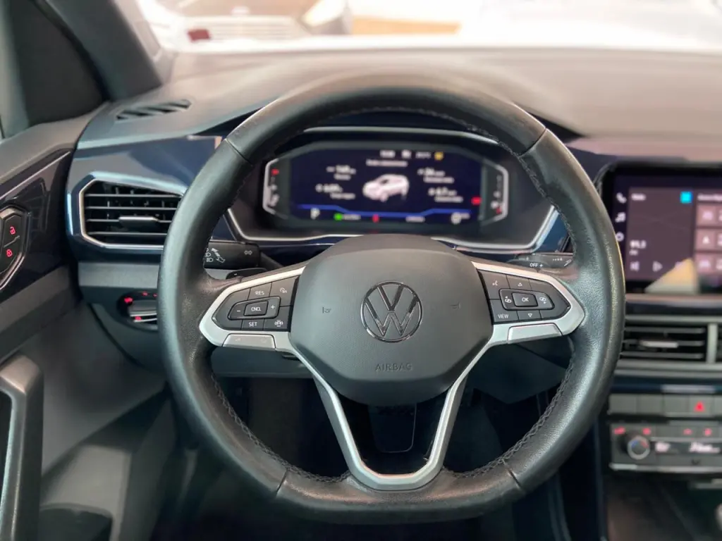VOLKSWAGEN T-Cross - Foto