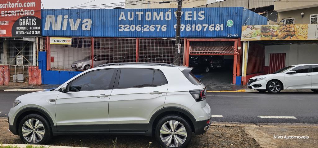 VOLKSWAGEN T-Cross - Foto