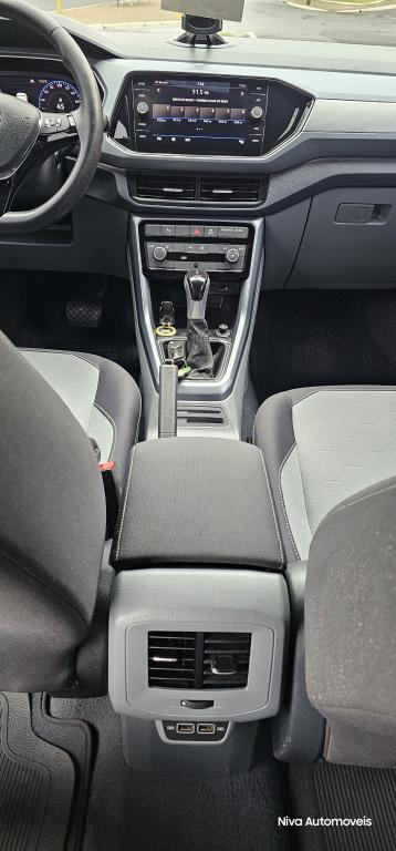 VOLKSWAGEN T-Cross - Foto