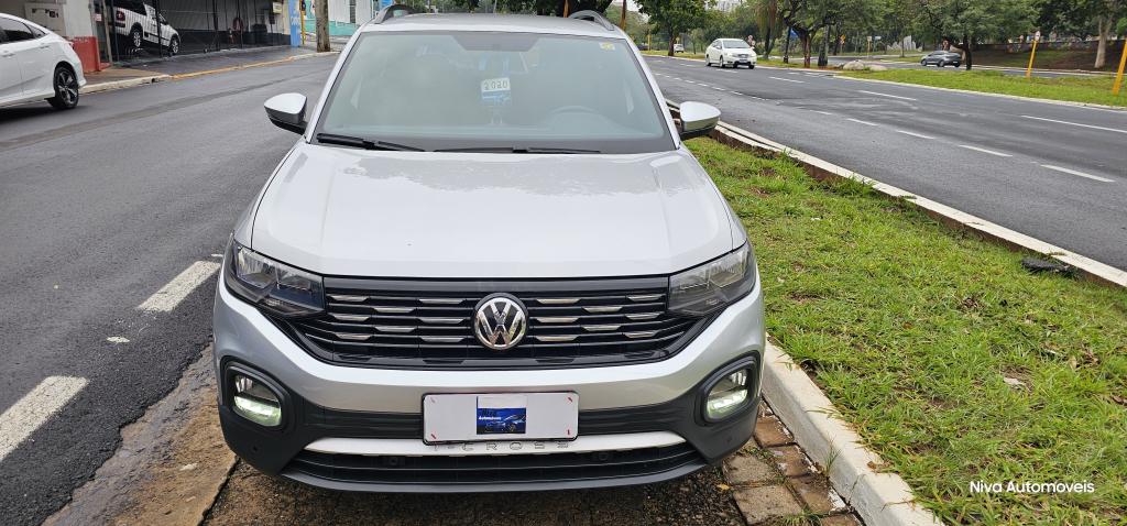 VOLKSWAGEN T-Cross - Foto