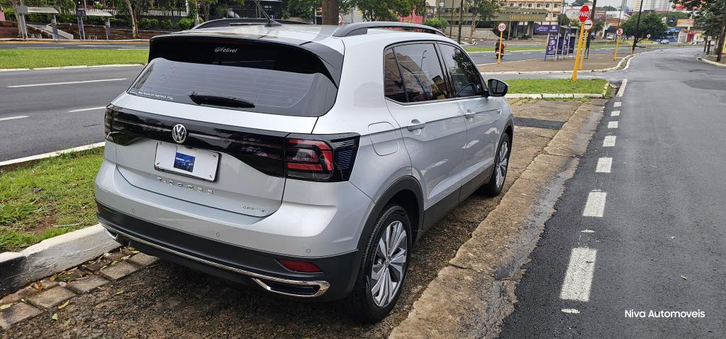 VOLKSWAGEN T-Cross - Foto