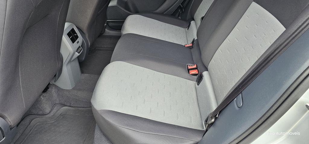 VOLKSWAGEN T-Cross - Foto