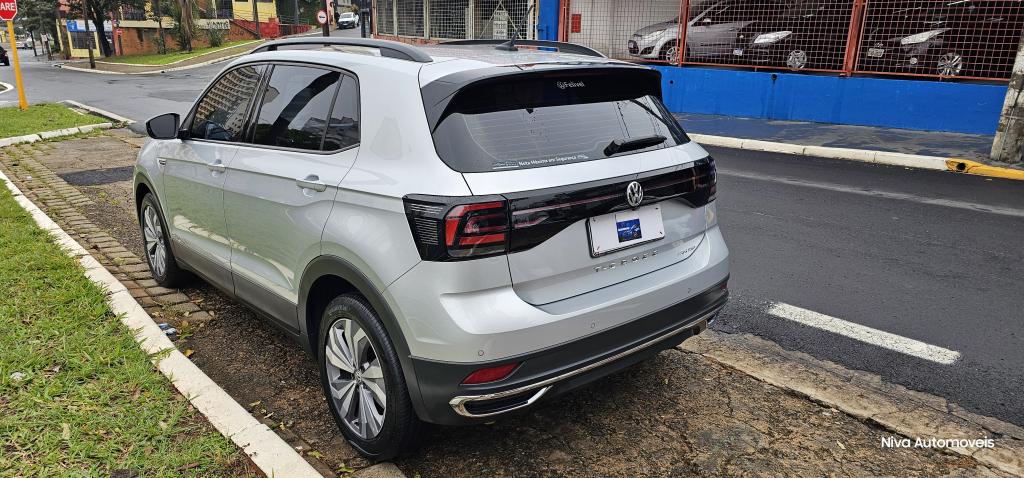 VOLKSWAGEN T-Cross - Foto