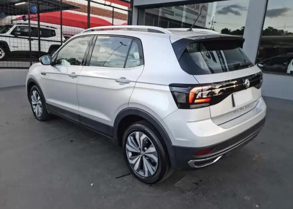 VOLKSWAGEN T-Cross - Foto