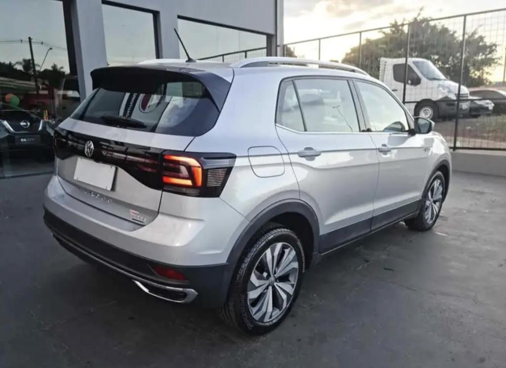 VOLKSWAGEN T-Cross - Foto