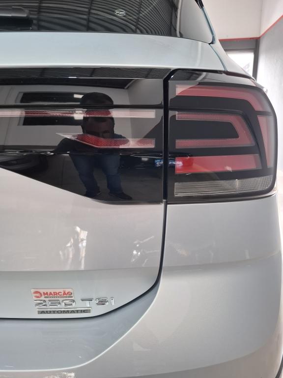 VOLKSWAGEN T-Cross - Foto