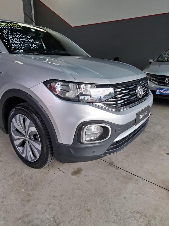 VOLKSWAGEN T-Cross - Foto