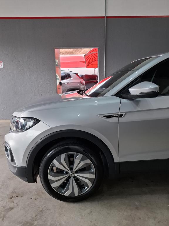 VOLKSWAGEN T-Cross - Foto