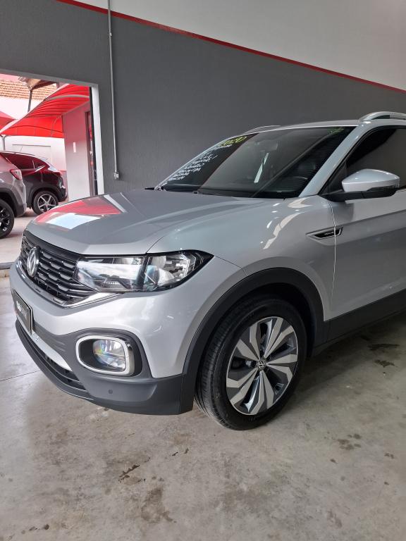 VOLKSWAGEN T-Cross - Foto