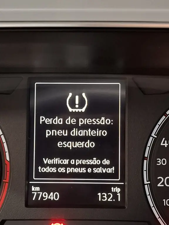 VOLKSWAGEN T-Cross - Foto