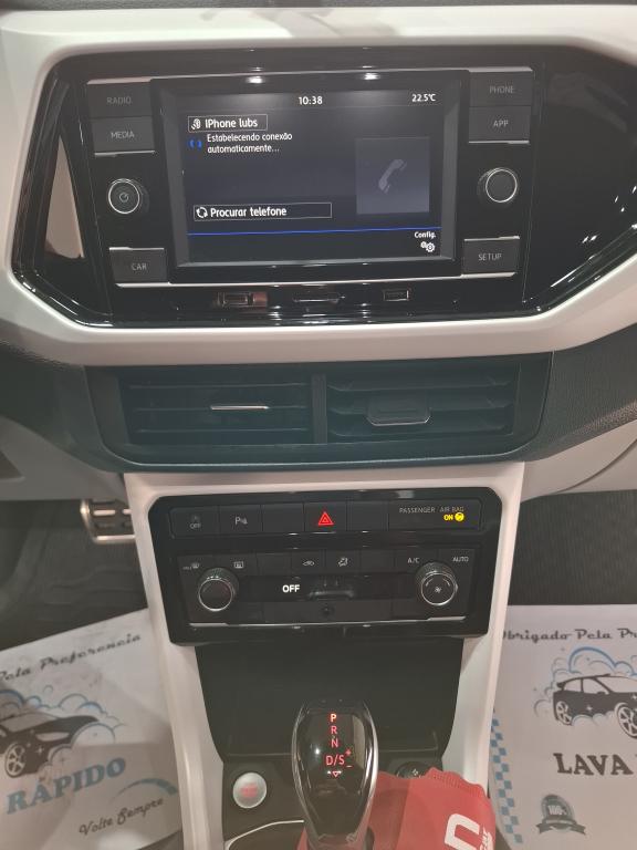 VOLKSWAGEN T-Cross - Foto