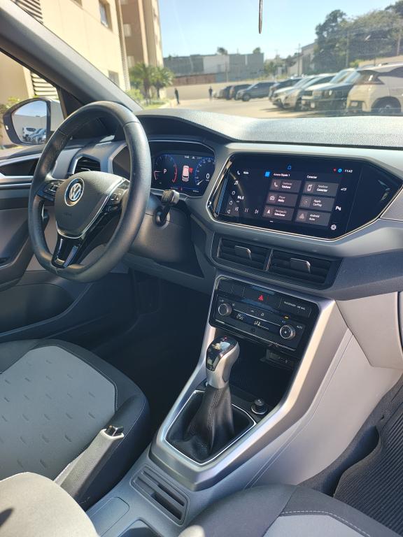 VOLKSWAGEN T-Cross - Foto