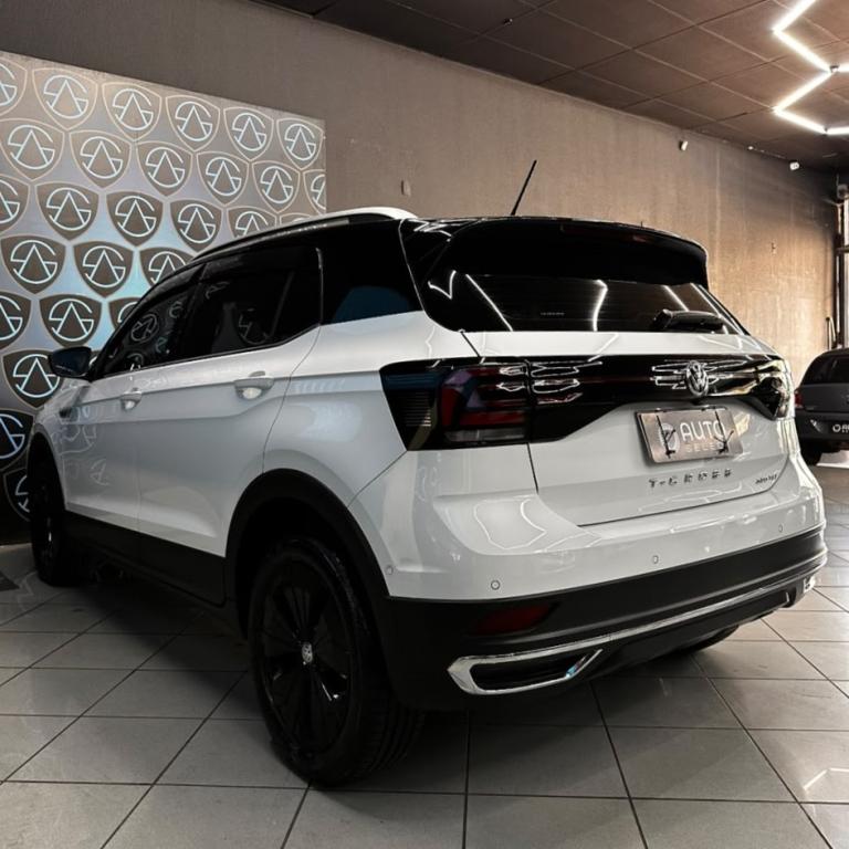 VOLKSWAGEN T-Cross - Foto
