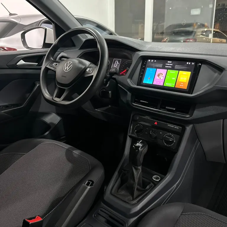 VOLKSWAGEN T-Cross - Foto