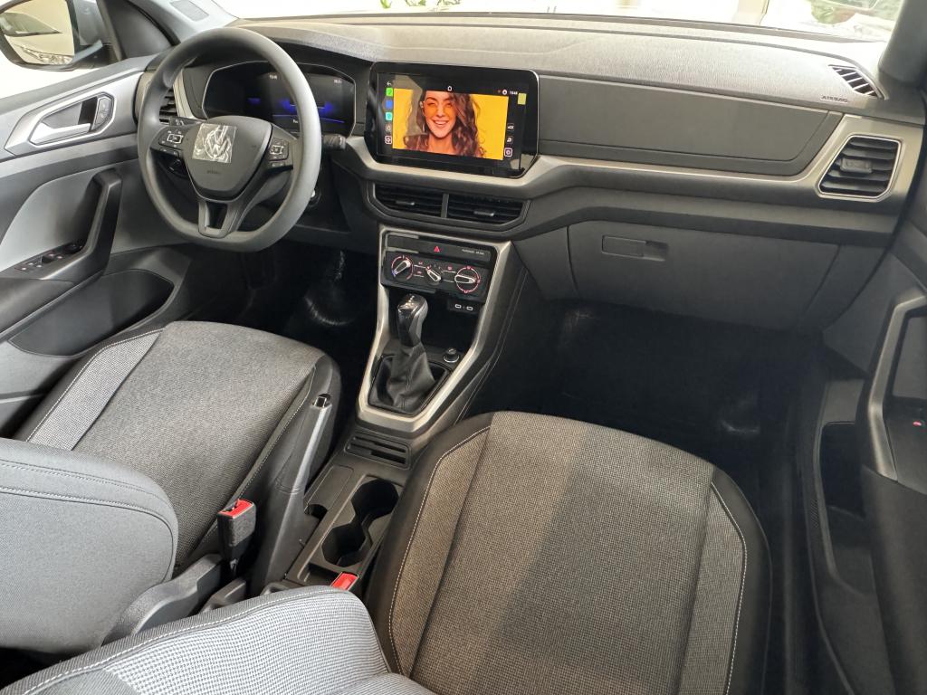 VOLKSWAGEN T-Cross - Foto