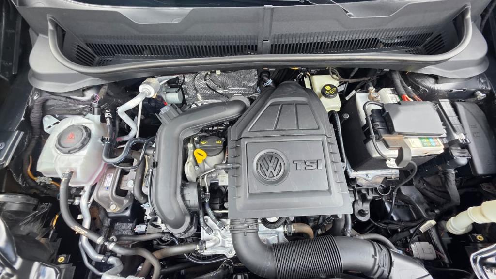 VOLKSWAGEN T-Cross - Foto