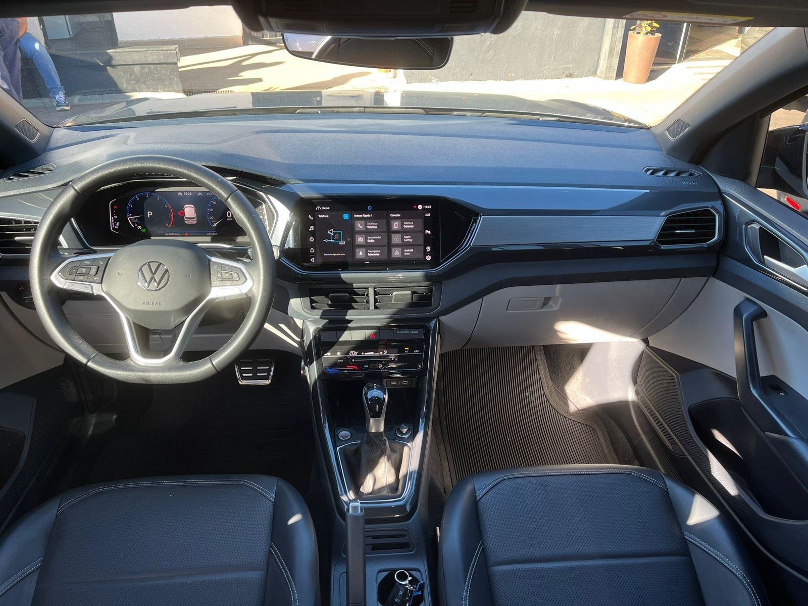 VOLKSWAGEN T-Cross - Foto