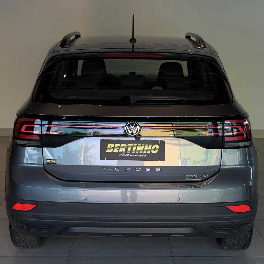 VOLKSWAGEN T-Cross - Foto