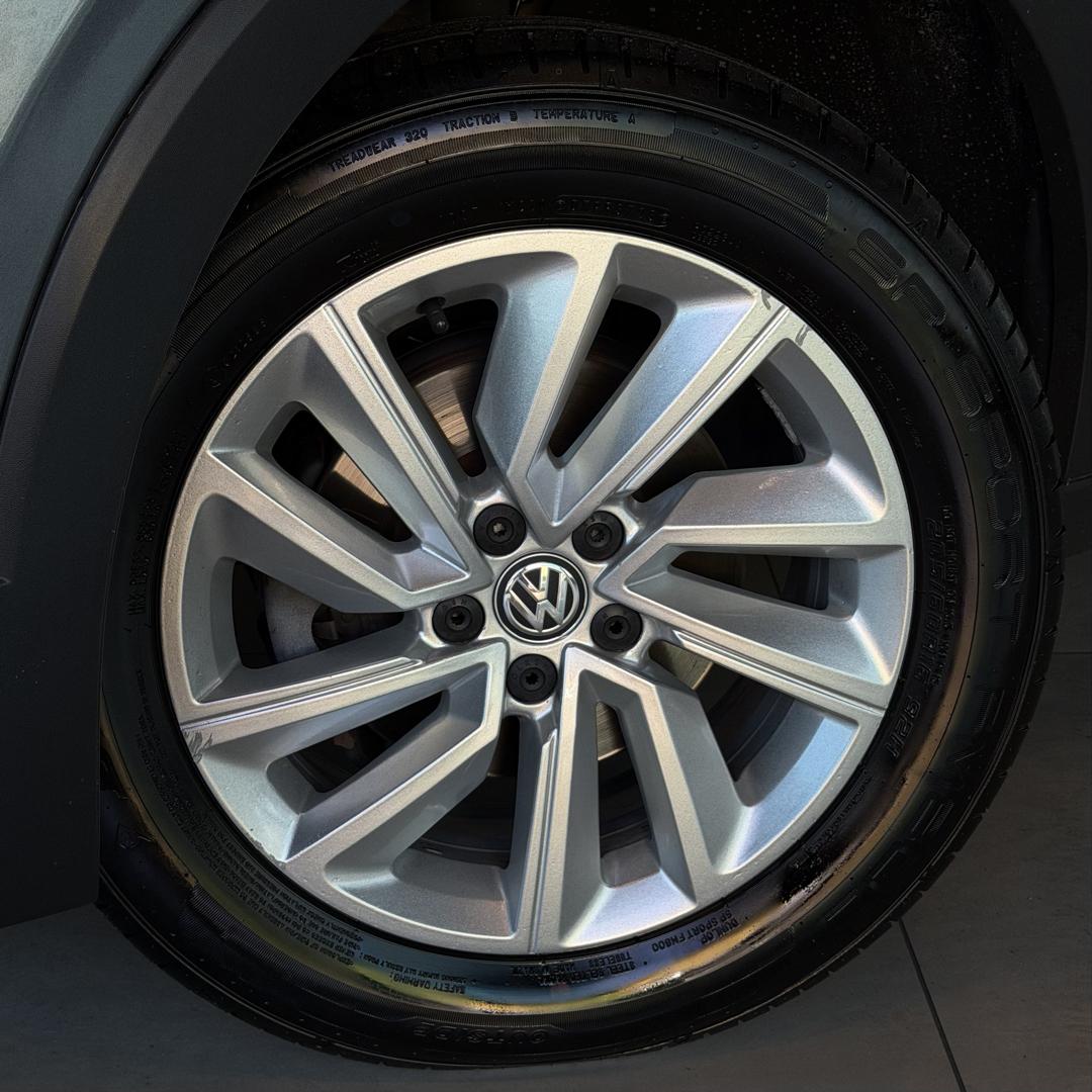 VOLKSWAGEN T-Cross - Foto