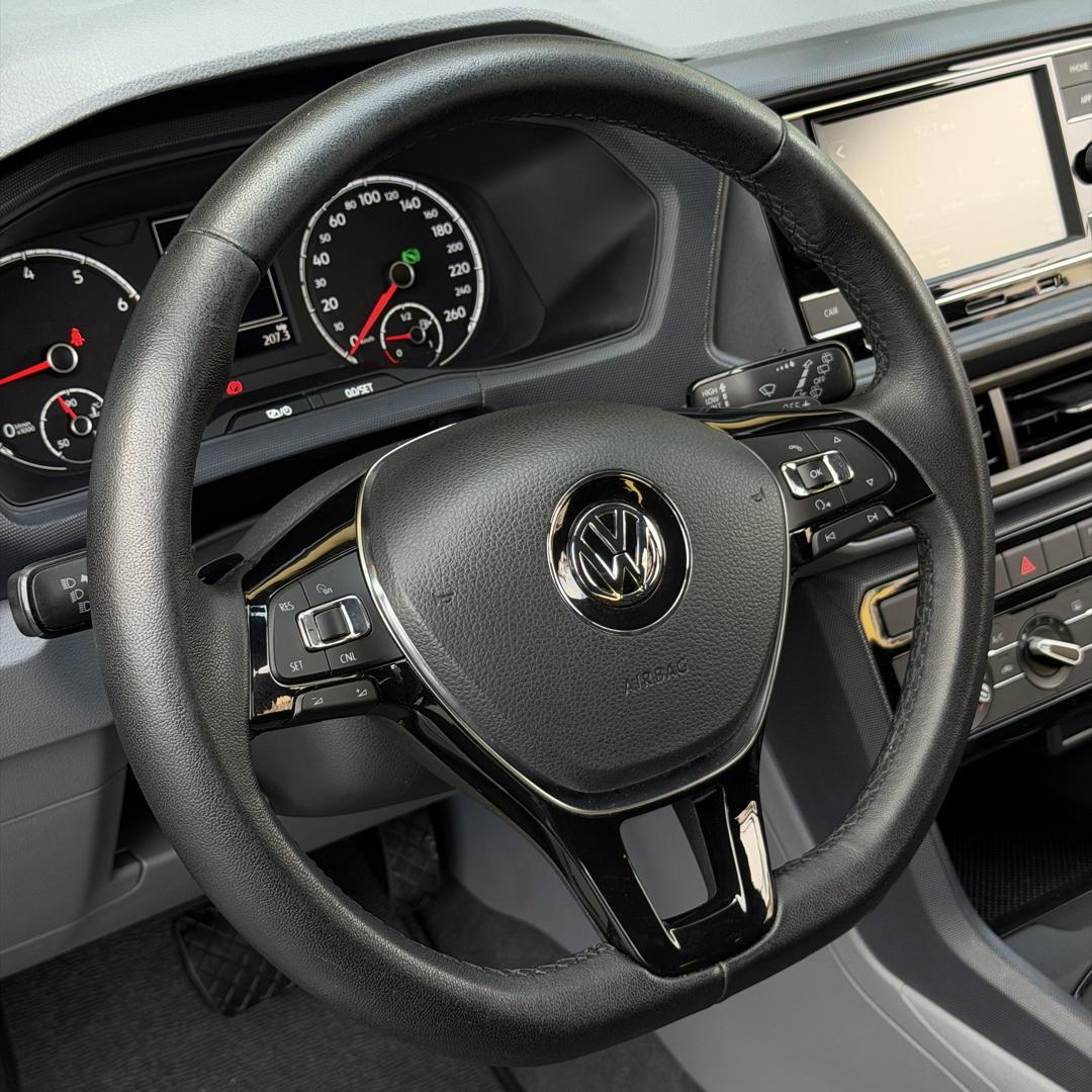 VOLKSWAGEN T-Cross - Foto