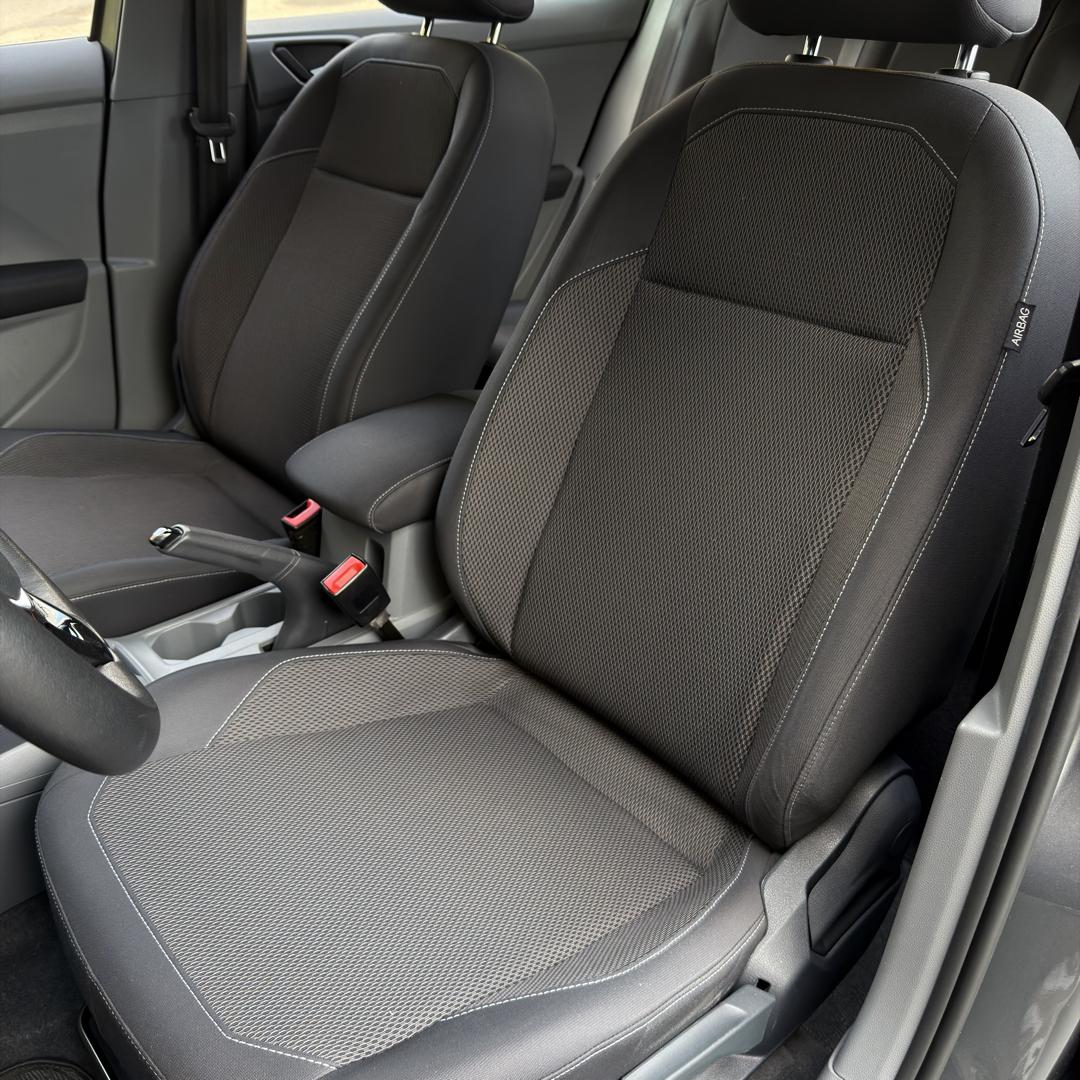 VOLKSWAGEN T-Cross - Foto