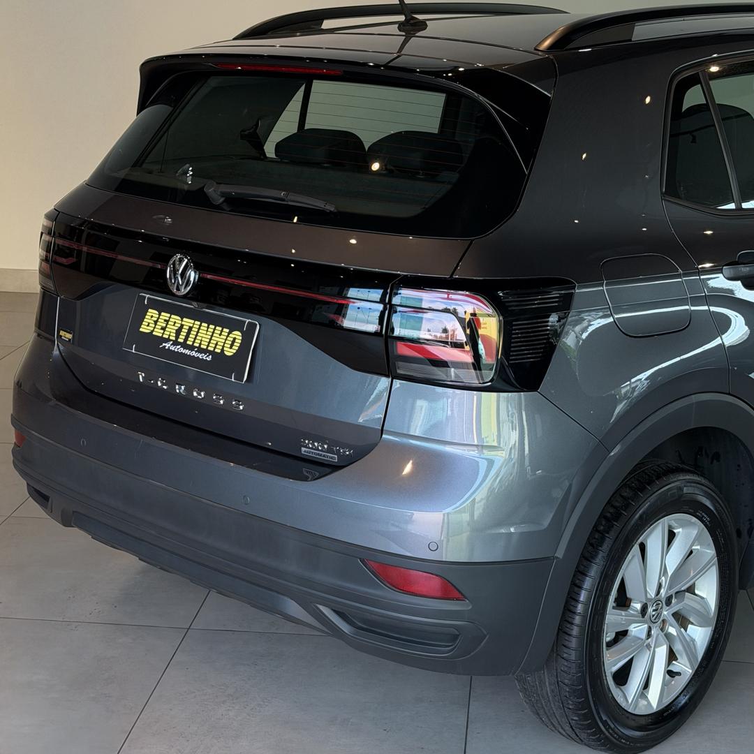 VOLKSWAGEN T-Cross - Foto