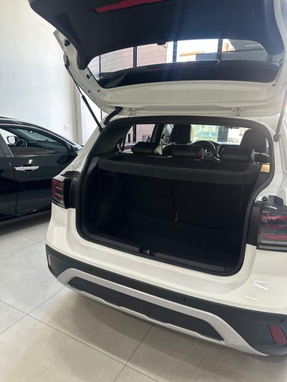 VOLKSWAGEN T-Cross - Foto