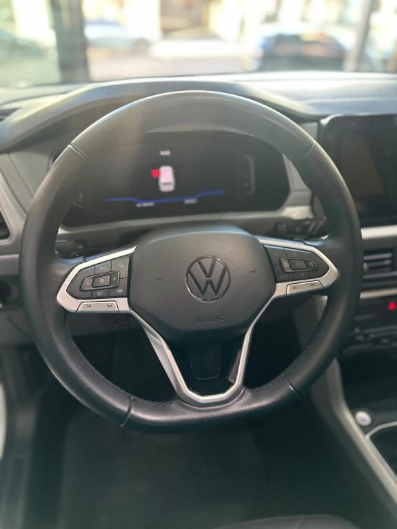 VOLKSWAGEN T-Cross - Foto