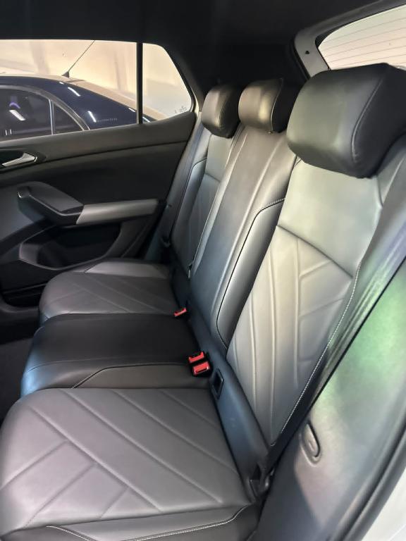 VOLKSWAGEN T-Cross - Foto