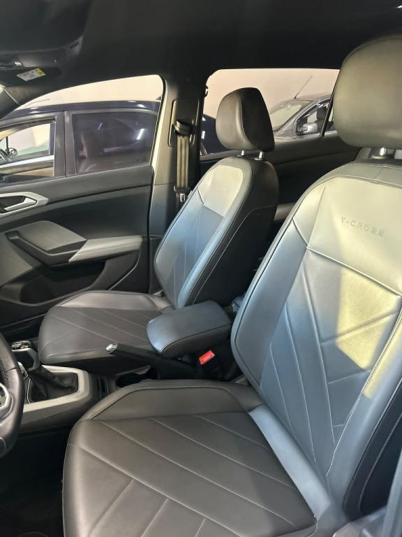 VOLKSWAGEN T-Cross - Foto
