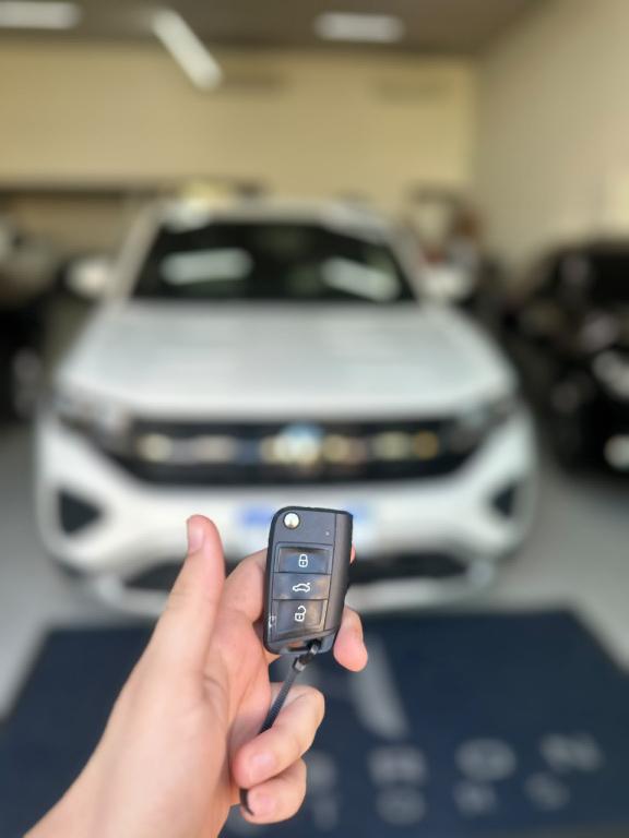 VOLKSWAGEN T-Cross - Foto