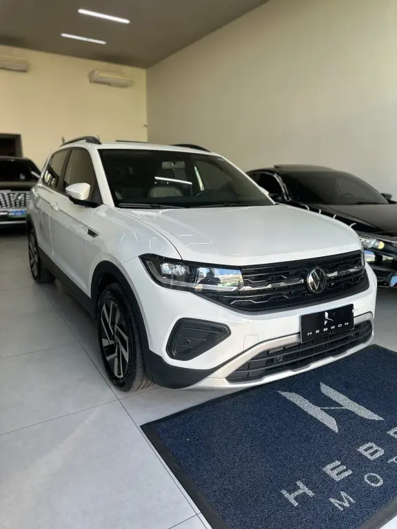 VOLKSWAGEN T-Cross - Foto