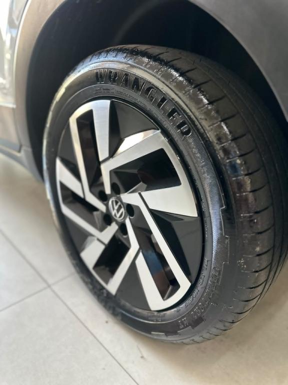 VOLKSWAGEN T-Cross - Foto