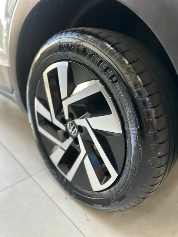 VOLKSWAGEN T-Cross - Foto