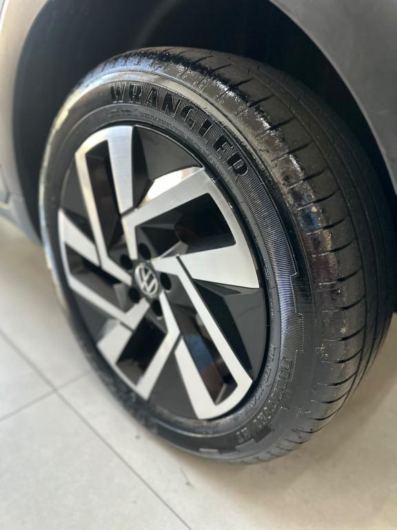 VOLKSWAGEN T-Cross - Foto