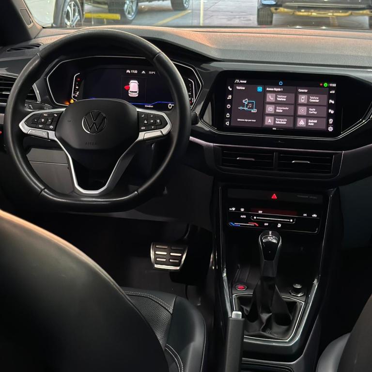 VOLKSWAGEN T-Cross - Foto