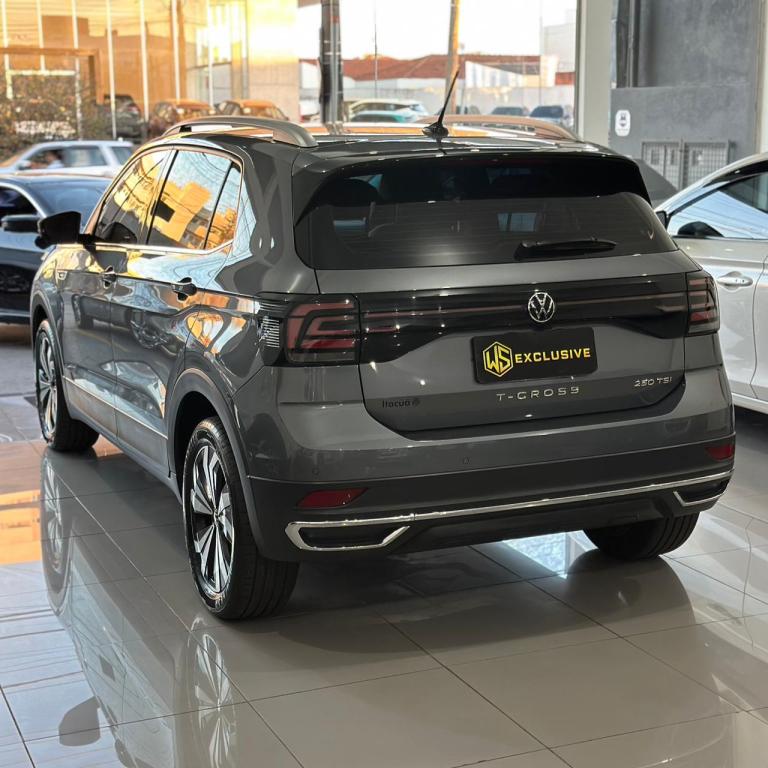 VOLKSWAGEN T-Cross - Foto