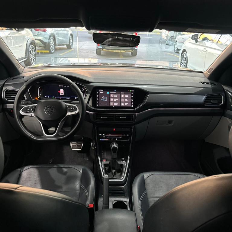 VOLKSWAGEN T-Cross - Foto