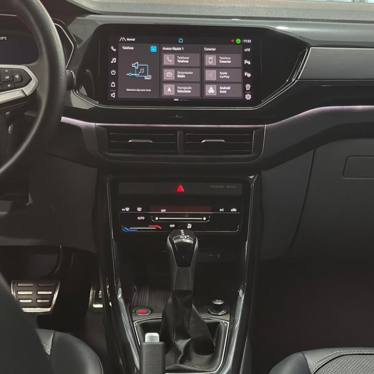 VOLKSWAGEN T-Cross - Foto