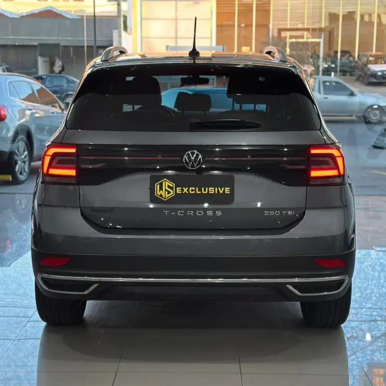 VOLKSWAGEN T-Cross - Foto