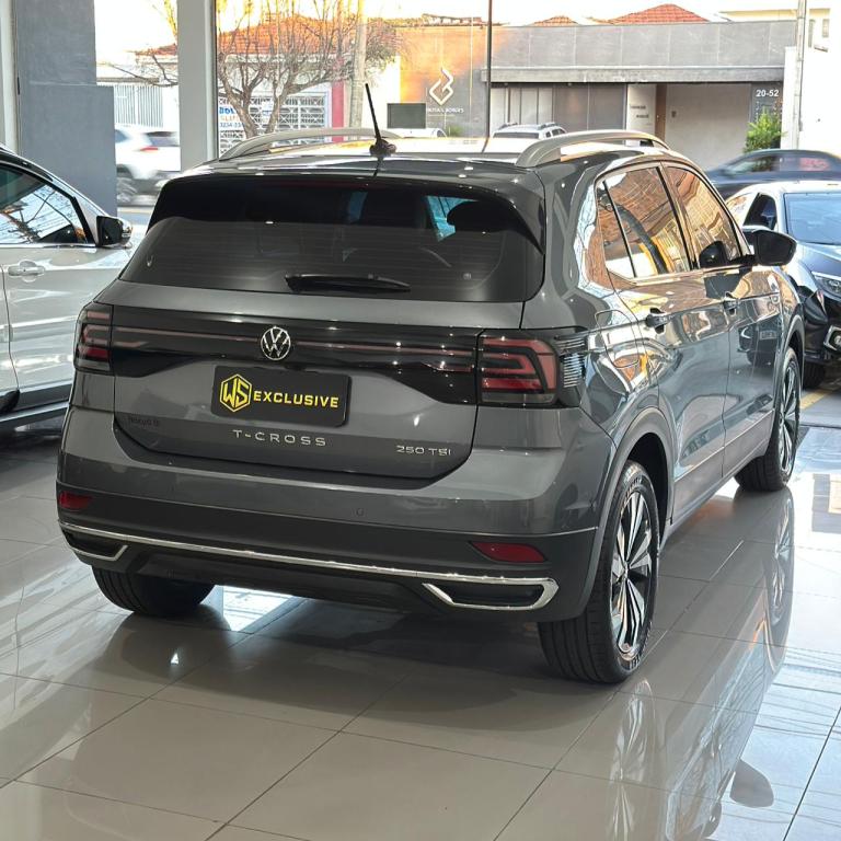 VOLKSWAGEN T-Cross - Foto
