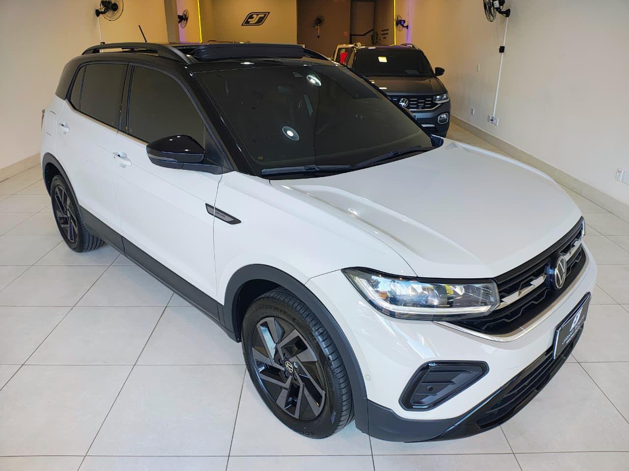 VOLKSWAGEN T-Cross - Foto