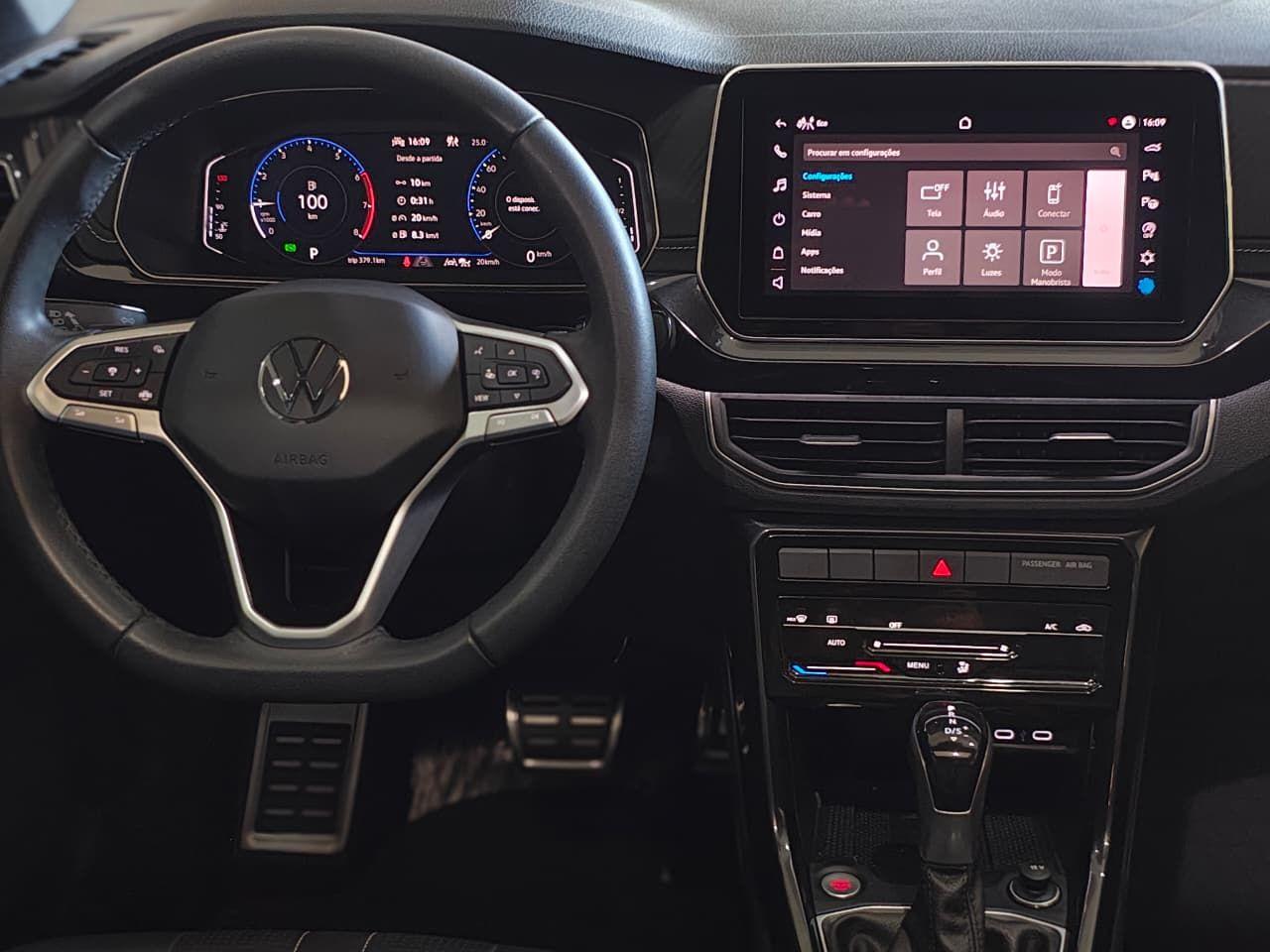 VOLKSWAGEN T-Cross - Foto