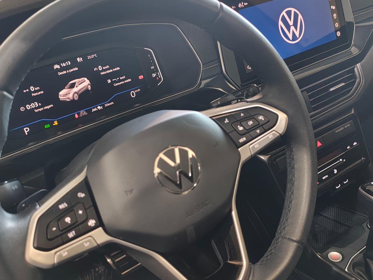 VOLKSWAGEN T-Cross - Foto