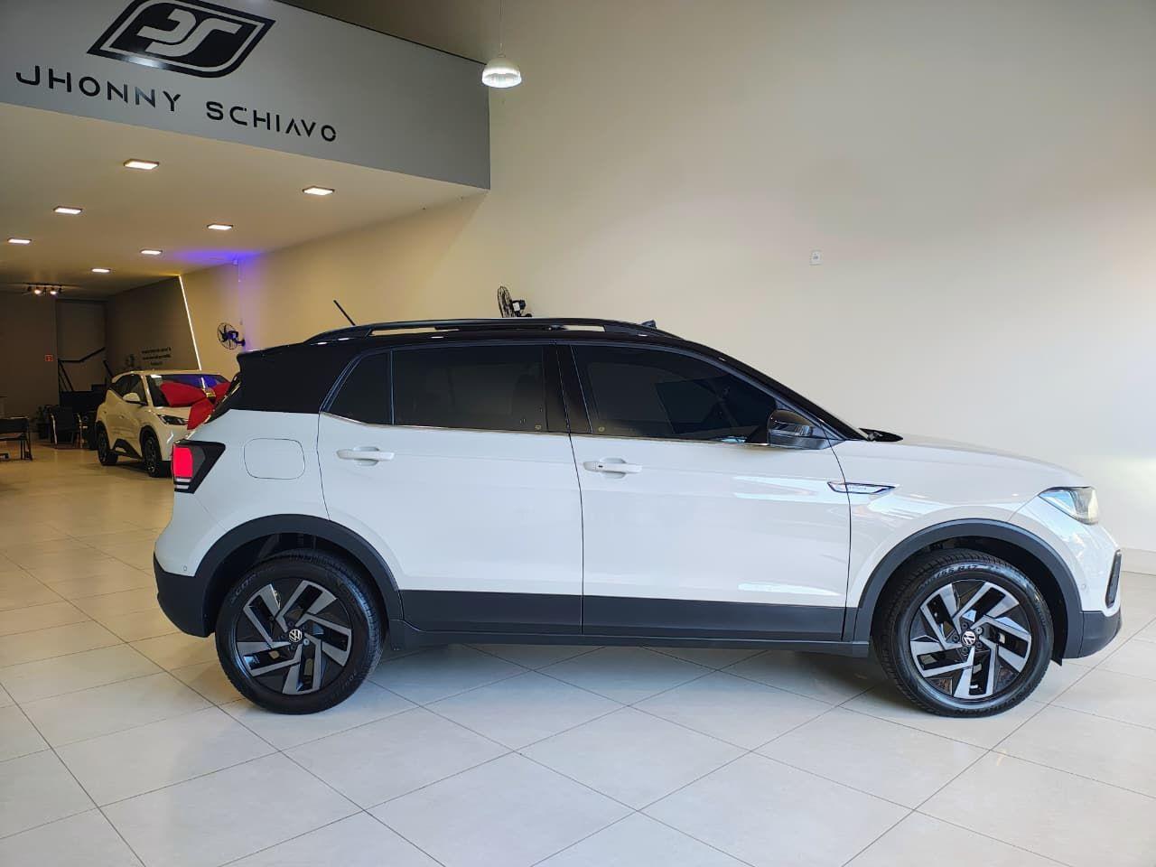 VOLKSWAGEN T-Cross - Foto