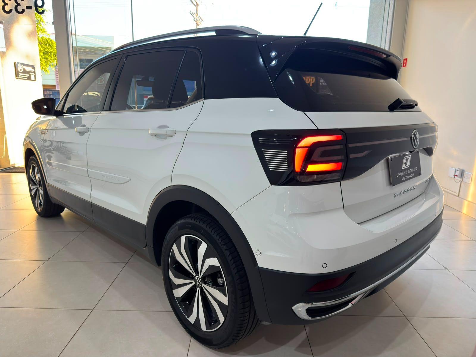 VOLKSWAGEN T-Cross - Foto